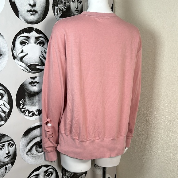 🩷💀 Distressed Mauve Skull Print Sweat Shirt, Sz M 💀🩷 - Picture 4 of 9